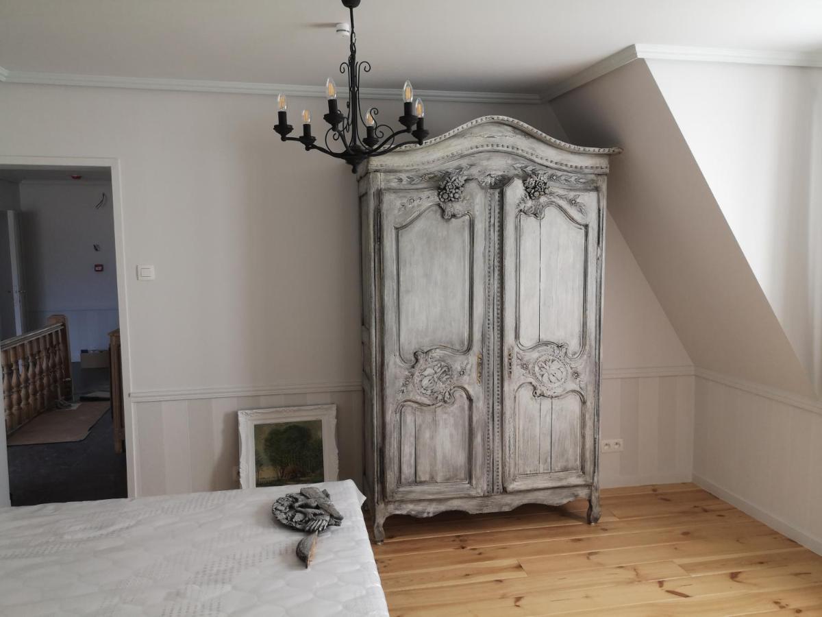 Bed and Breakfast Den Hoge Doorn Harelbeke Экстерьер фото